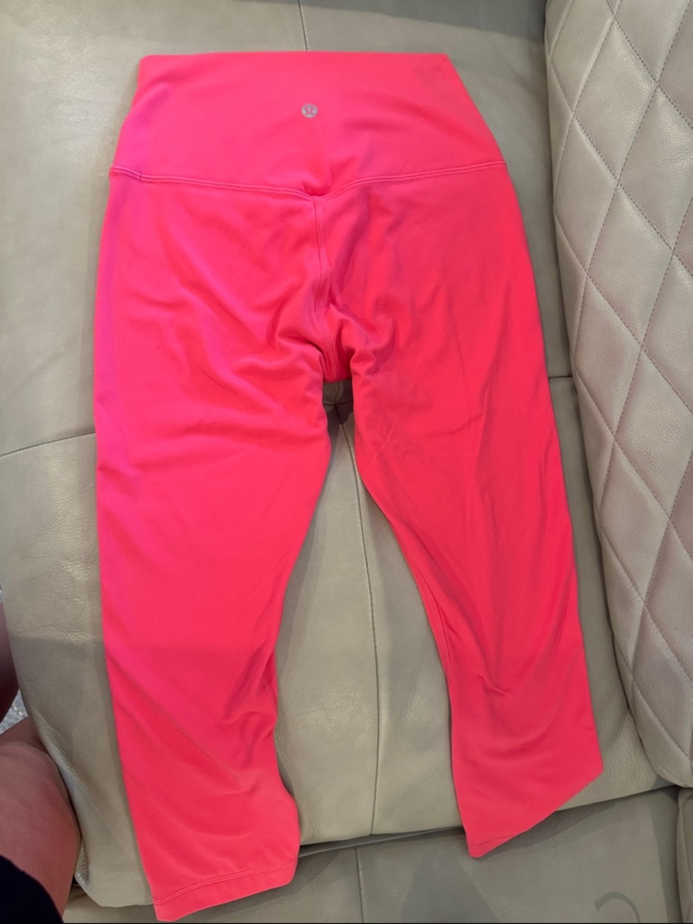 lululemon women’s hot Pink Capri Leggings